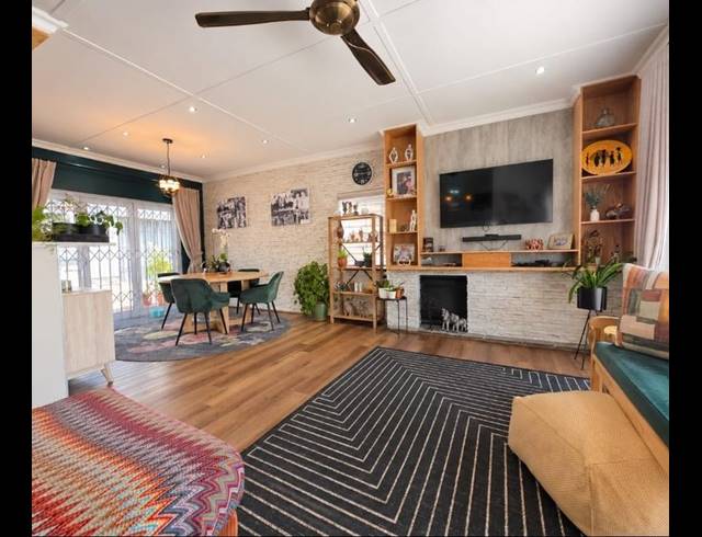 2 BEDROOM HOUSE FOR SALE IN RACEVIEW
